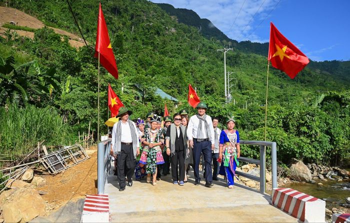 Có cầu cứng, người dân bản Phá Mựt không bị cô lập mỗi khi mùa mưa đến. Ảnh tư liệu: Thành Cường