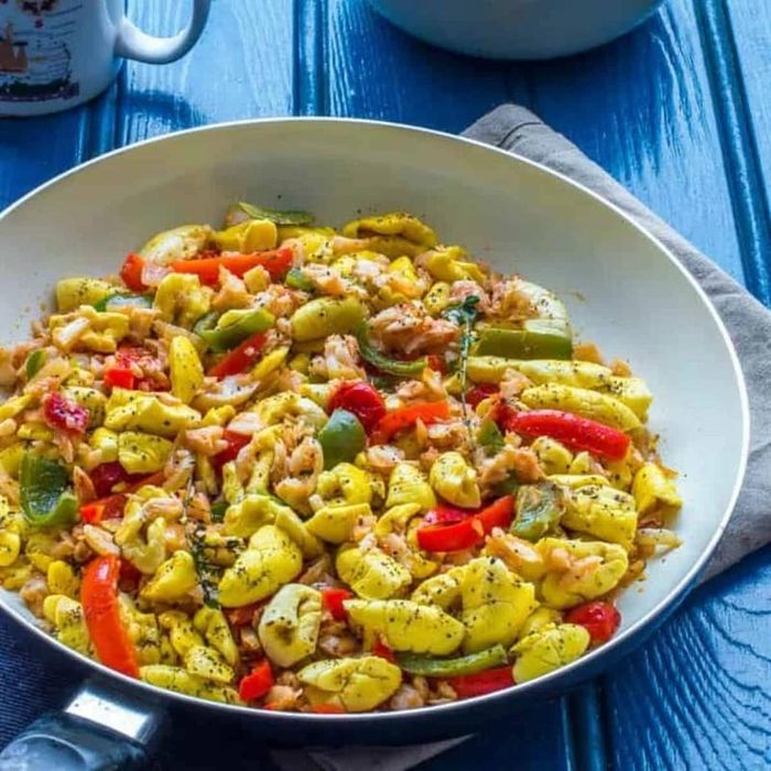 Do đó, để tránh bị ngộ độc hypoglycin A, người dân Jamaica chỉ ăn những quả ackee đã chín đỏ ửng. Họ có thể chế biến loại quả này cùng với cá muối (thường làm từ cá tuyết) thành món ăn ngon hấp dẫn. Ảnh: News.