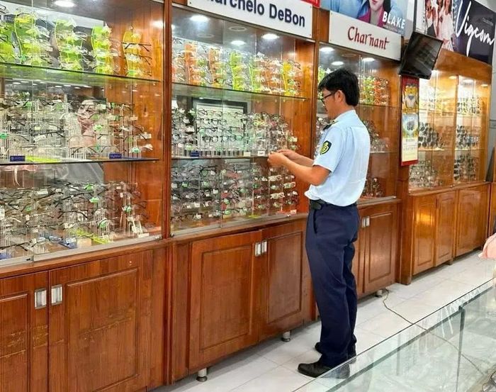 Năm 2024, Cục Quản lý thị trường Bình Thuận đã thanh, kiểm tra 556 vụ, phát hiện 227 vụ vi phạm. Ảnh: Cục QLTT Bình Thuận