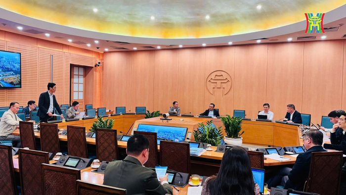 Quang cảnh phiên họp.