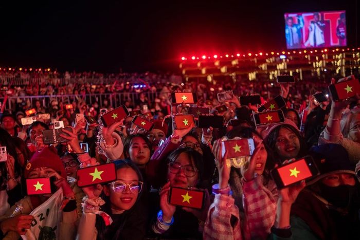 Tại concert "Anh trai vượt ngàn chông gai" tới, khán giả sẽ cũng hát vang ca khúc "Niềm tin chiến thắng" cùng đội tuyển và 33 anh tài của chương trình (Ảnh: Page "Anh trai vượt ngàn chông gai")