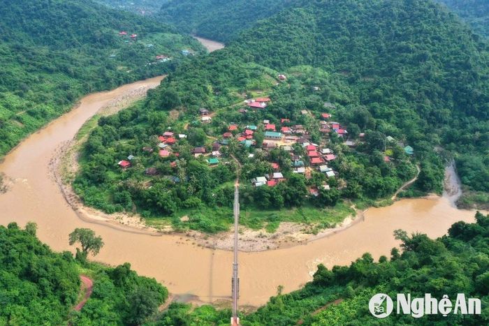 Một góc bản Yên Hòa (Mỹ Lý), nhìn từ trên cao. Ảnh: Nguyễn Đạo