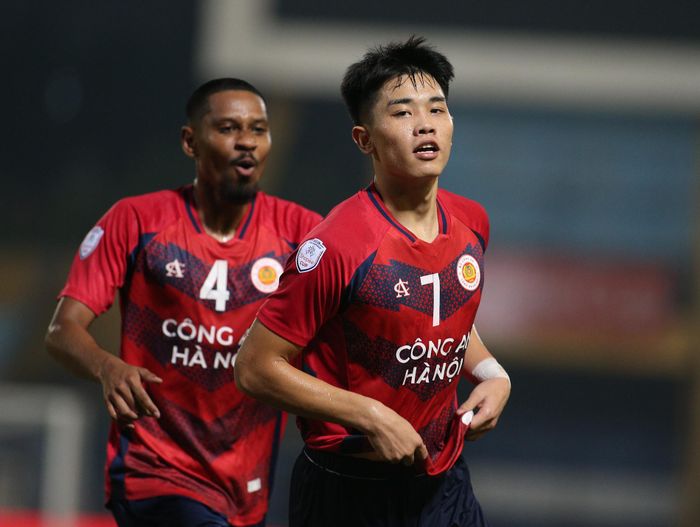 CAHN giành thắng lợi 2-1 trước Kaya