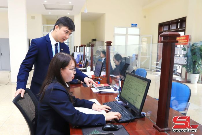 Chuyển đổi số ở Kho bạc Nhà nước huyện Mộc Châu.