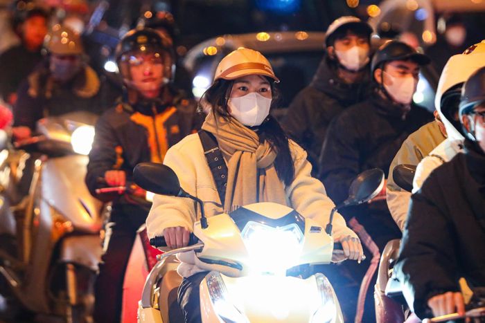  Tình trạng càng trở nên nghiêm trọng tại các điểm giao cắt và đèn giao thông. 