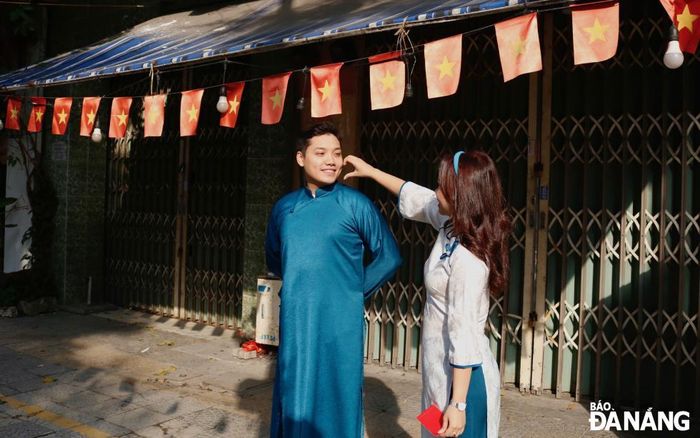 Một ngôi nhà trên đường Trần Phú thu hút nhiều bạn trẻ đến chụp hình.