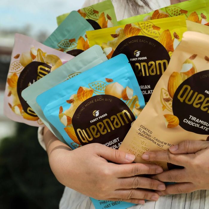 Queenam Chocolate Với mong muốn "Trao gửi yêu thương qua từng miếng sô cô la ngọt ngào - Bởi yêu thương là trao đi sự ngọt ngào". Ảnh: Queenam