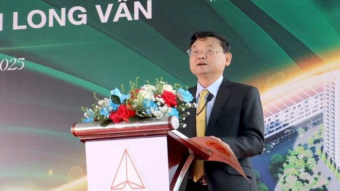 Phó Chủ tịch Ủy ban nhân dân tỉnh Bình Định Nguyễn Tự Công Hoàng phát biểu tại buổi lễ.