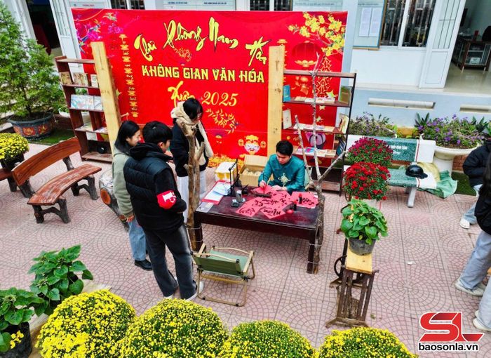 Không gian văn hóa xuân 2025