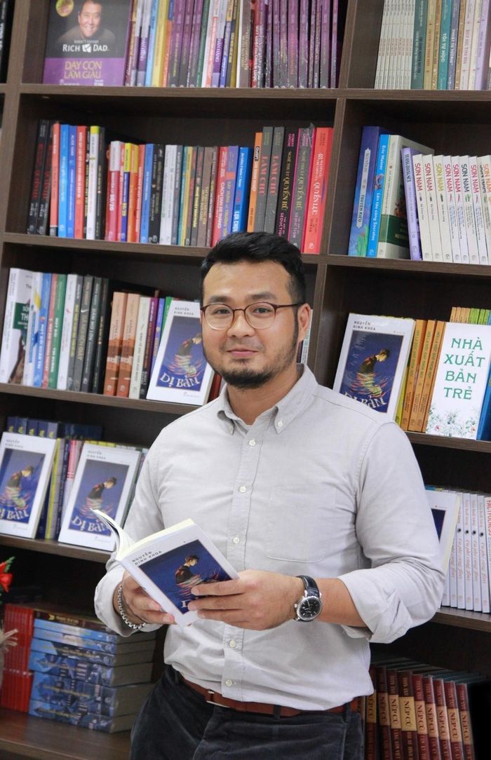Nhà văn Nguyễn Đinh Khoa