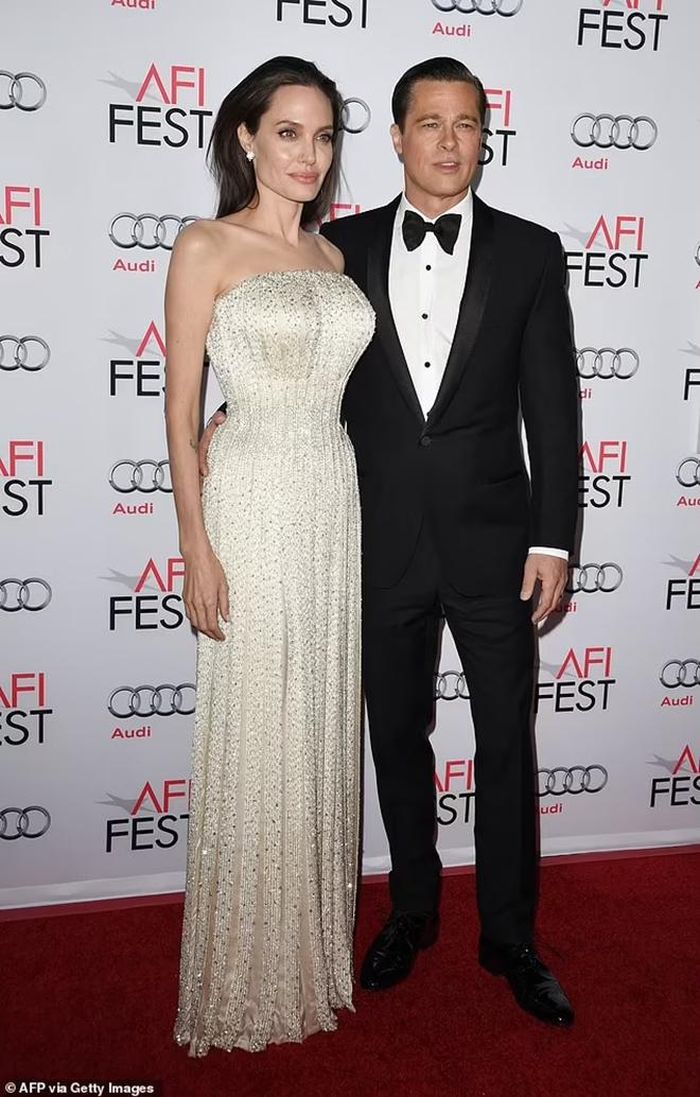 Angelina Jolie và Brad Pitt hoàn tất thủ tục ly hôn vào cuối năm ngoái. Ảnh chụp năm 2015