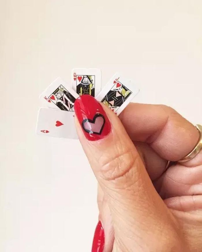 Bộ nail dành cho những người đam mê bộ môn "ba cây" ngày Tết.