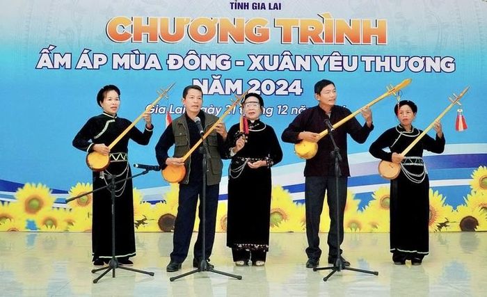 Biểu diễn hát then, đàn tính tại các sự kiện do địa phương tổ chức - Ảnh: VGP/Lưu Hương