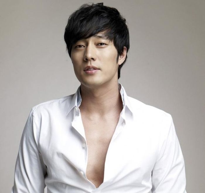 So Ji Sub