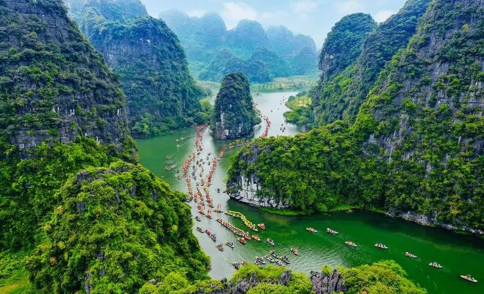 Quần thể danh thắng Tràng An (Ninh Bình) được UNESCO công nhận là Di sản Văn hóa và Thiên nhiên thế giới. Ảnh: Ninh Mạnh Thắng