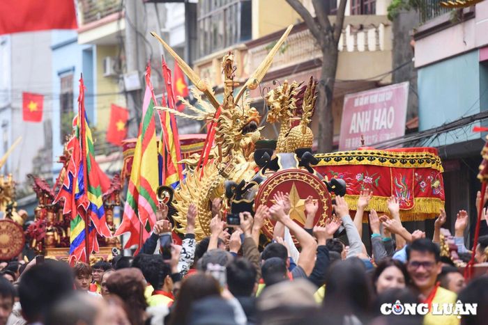 Lễ hội rước pháo Đồng Kỵ (xã Đồng Quang, Từ Sơn) đã được Bộ Văn hóa, Thể thao và Du lịch công nhận là Di sản Văn hóa Phi vật thể Quốc gia từ năm 2016.