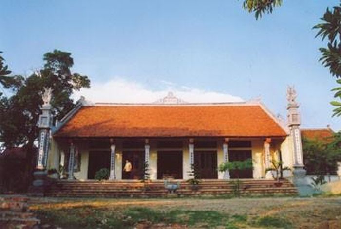 Chính điện