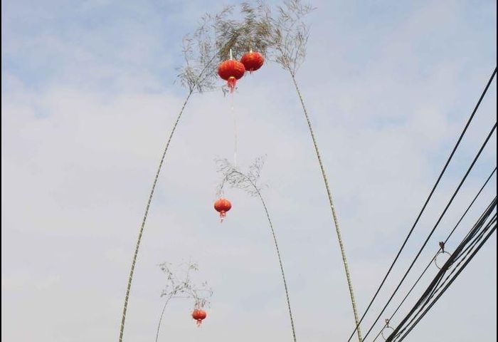 Cây nêu ngày Tết ở Nghệ An. Ảnh: Huy Thư
