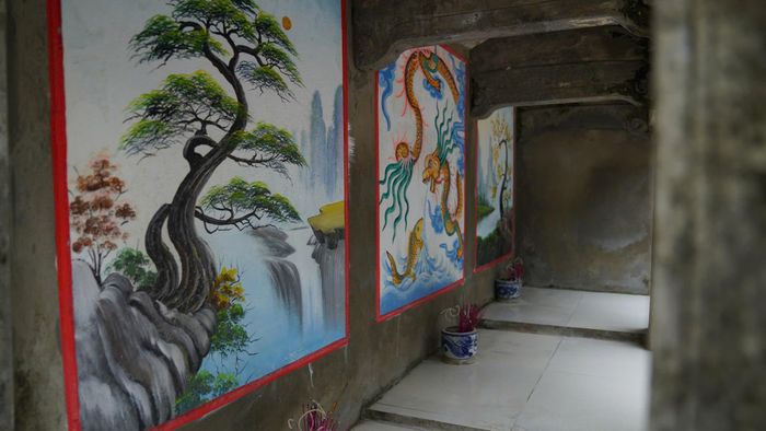 Người dân làng Kinh Hạ đã mang hình mẫu huyền thoại của tín ngưỡng phổ biến làm tài sản tinh thần của mình. Đây là sự hòa nhập vào đời sống tinh thần và ý thức tâm linh chung của cả dân tộc và vừa là khẳng định sức sống mãnh liệt của đời sống tâm linh như là nhân tố chủ yếu và cố kết cộng đồng làng xã.