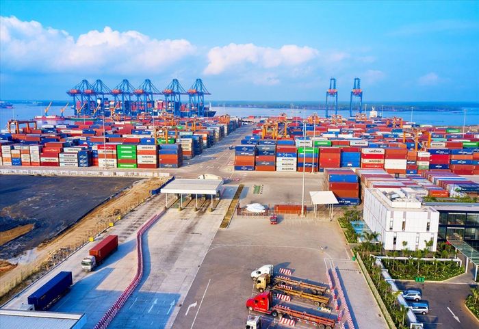 Cảng quốc tế Gemalink trong cụm cảng nước sâu Cái Mép - Thị Vải, thị xã Phú Mỹ, tỉnh Bà Rịa - Vũng Tàu. Ảnh: TTXVN