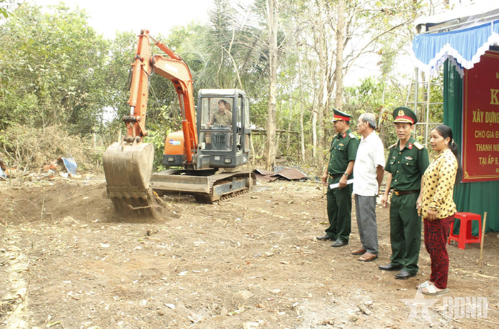 Đơn vị khởi công xây dựng ngôi nhà tặng thanh niên Dương Duy Khánh. 