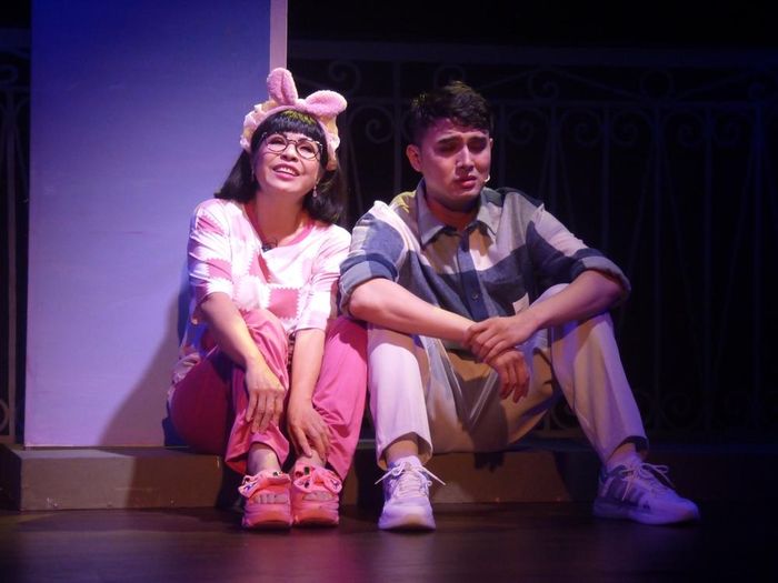 Vở “Nội tình của ngoại tình” trên sân khấu Thiên Đăng. Ảnh: H.K
