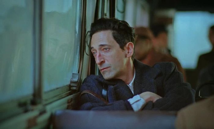 Adrien Brody trong “Brutalist”
