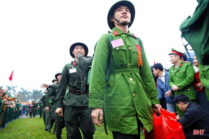  Đó là hành trang lớn, quý giá nhất cho các tân binh bước chân vào quân ngũ... 