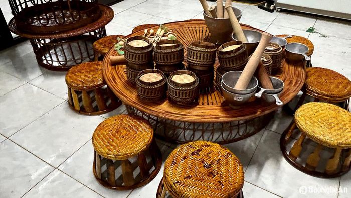 Hàng thủ công mỹ nghệ từ tre lùng của Quế Phong trở thành hàng hóa được yêu thích. Ảnh: Châu Lan