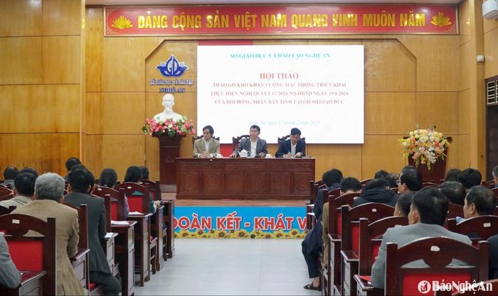 Hội thảo tháo gỡ khó khăn, vướng mắc trong việc thực hiện Nghị quyết số 17. Ảnh: Mỹ Hà