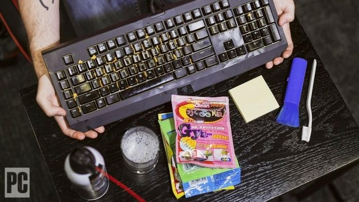 Việc vệ sinh định kỳ sẽ giúp ích, nhưng quan trọng hơn là ngăn chặn bụi bẩn xâm nhập ngay từ đầu. Ảnh: Internet
