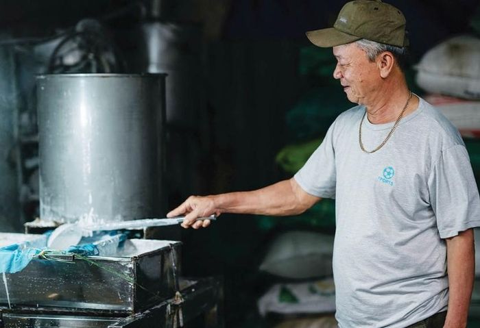  Hỗ trợ của máy móc giúp tăng sản lượng, rút ngắn thời gian làm bún và giúp chất lượng các mẻ bún ổn định hơn