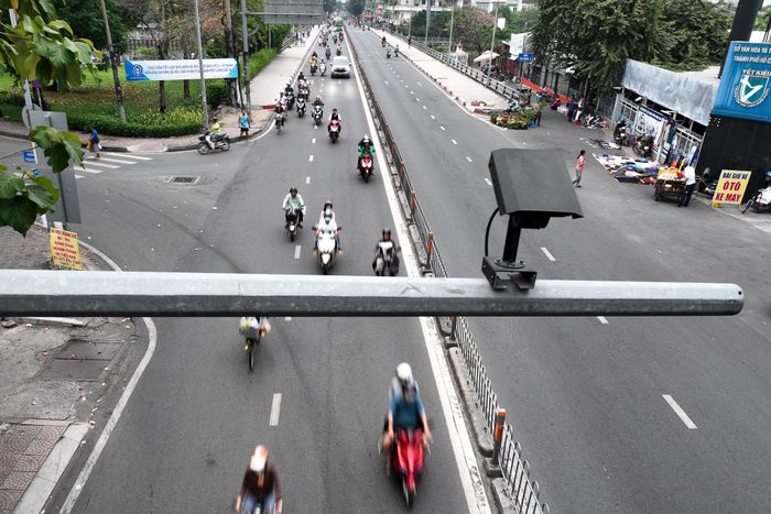  Nam Kỳ Khởi Nghĩa, Đinh Tiên Hoàng, Nguyễn Thị Minh Khai, Hai Bà Trưng, Phạm Ngọc Thạch, Lý Tự Trọng, Pasteur, Nguyễn Thái Học và hàng loạt tuyến đường ở quận 1 TP.HCM đều được lắp camera giám sát, phạt nguội. 