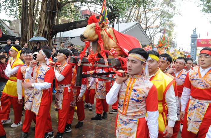  Lễ vật tế thần trong ngày hội. 
