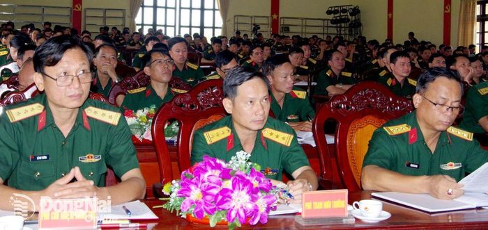 Thủ trưởng các đơn vị trực thuộc dự hội nghị. Ảnh: Nguyễn Hùng