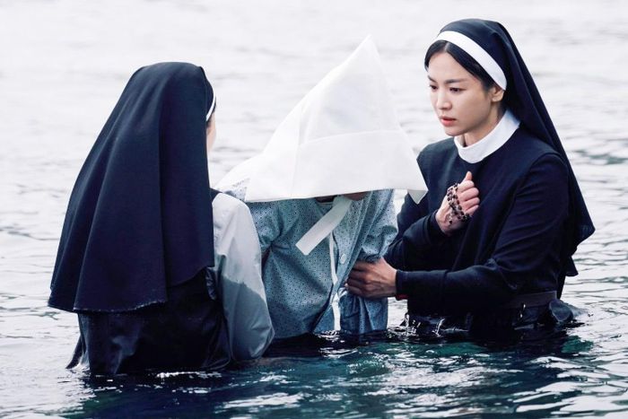  Phim có Song Hye Kyo thu mở màn gần 9 tỷ đồng ở rạp Việt. 