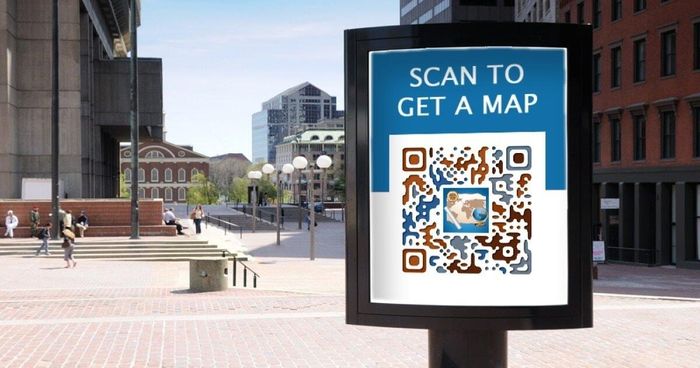 Hãy luôn cảnh giác với mã QR đặt ở nơi công cộng. Ảnh: Internet