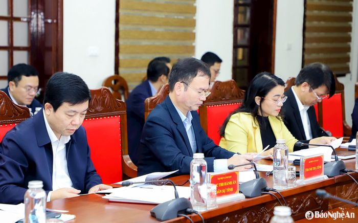 Lãnh đạo các cơ quan trong khối Nội chính tại hội nghị giao ban. Ảnh: Phạm Bằng