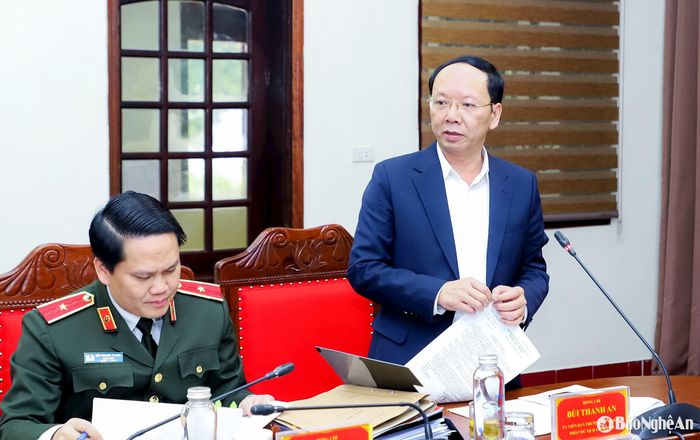 Đồng chí Bùi Thanh An - Phó Chủ tịch UBND tỉnh phát biểu tại hội nghị. Ảnh: Phạm Bằng