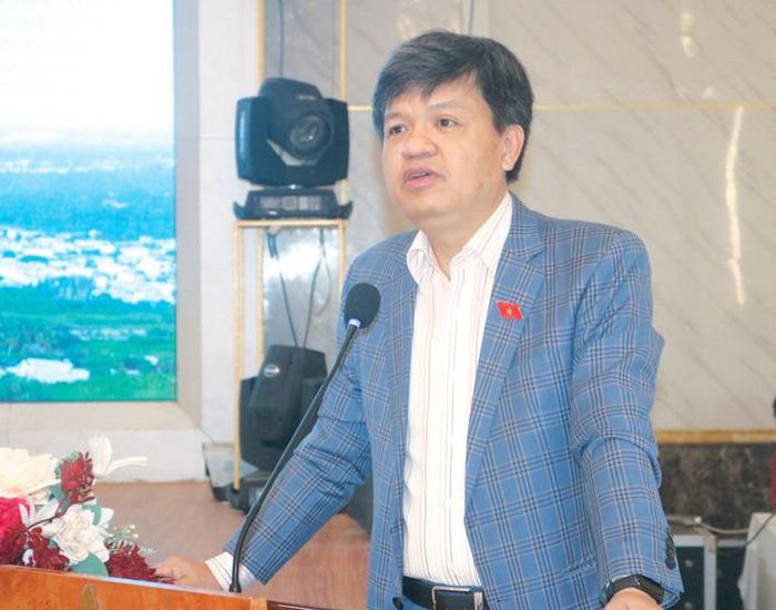  Phó Chủ nhiệm Ủy ban Khoa học, Công nghệ và Môi trường Tạ Đình Thi phát biểu. Ảnh: Nguyễn Tuấn 