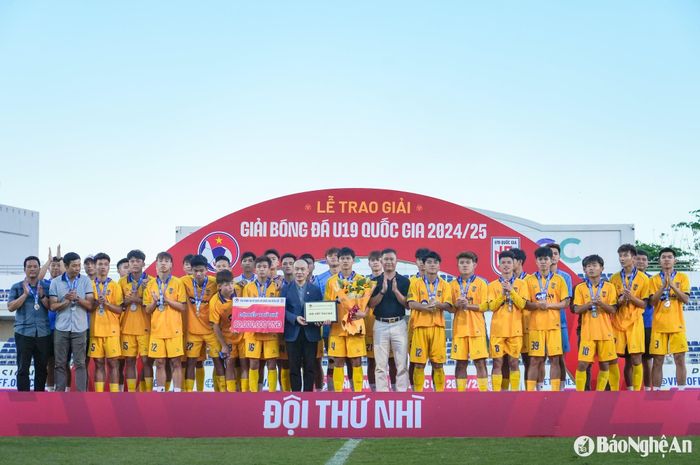 U19 Sông Lam Nghệ An đã có một giải đấu thành công. Ảnh: Đức Anh