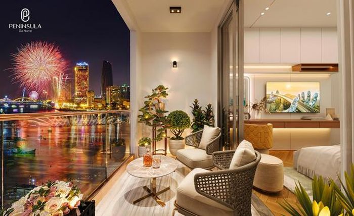 Cư dân Peninsula Đà Nẵng có thể xem lễ hội pháo hoa quốc tế hàng năm ngay tại ban công nhà mình.
