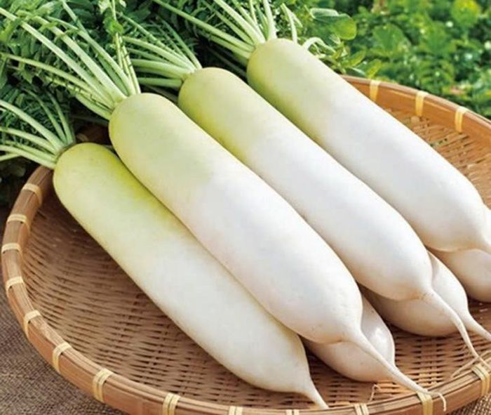 Củ cải đường hoặc củ cải trắng đều kho thịt rất thơm ngon và có cách chế biến giống nhau.