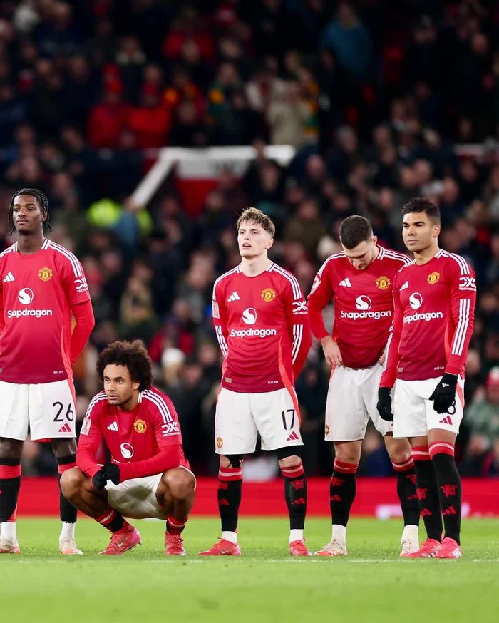 Sút hỏng 2 quả penalty, MU chính thức chia tay FA Cup