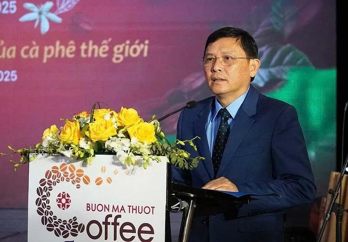 Ông Nguyễn Tuấn Hà - Phó Chủ tịch Thường trực Ủy ban Nhân dân tỉnh Đắk Lắk phát biểu tại buổi họp báo giới thiệu Lễ hội Cà phê Buôn Ma Thuột lần thứ 9