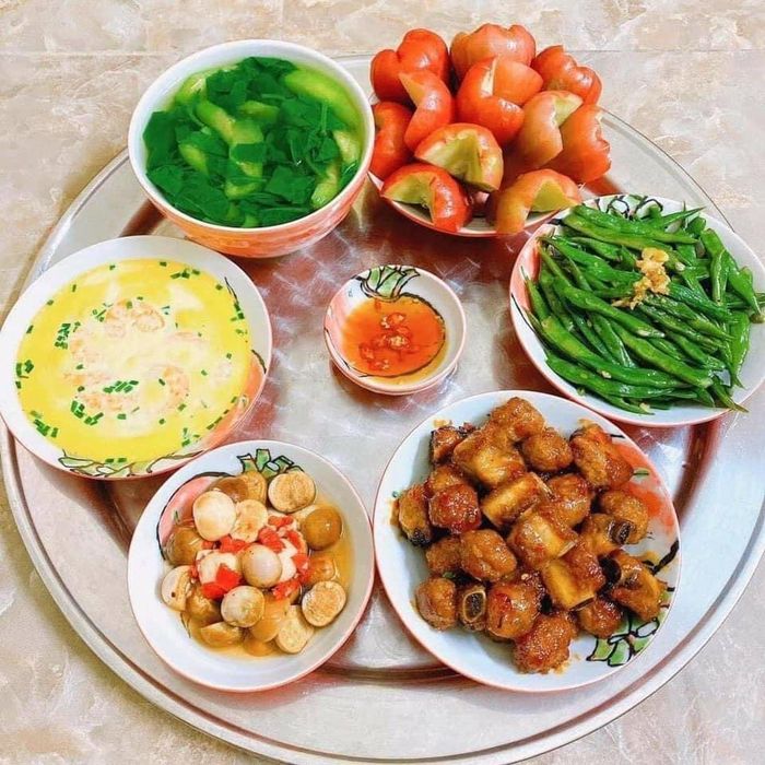 Bữa cơm dễ làm nhưng đủ đầy tình cảm gia đình.