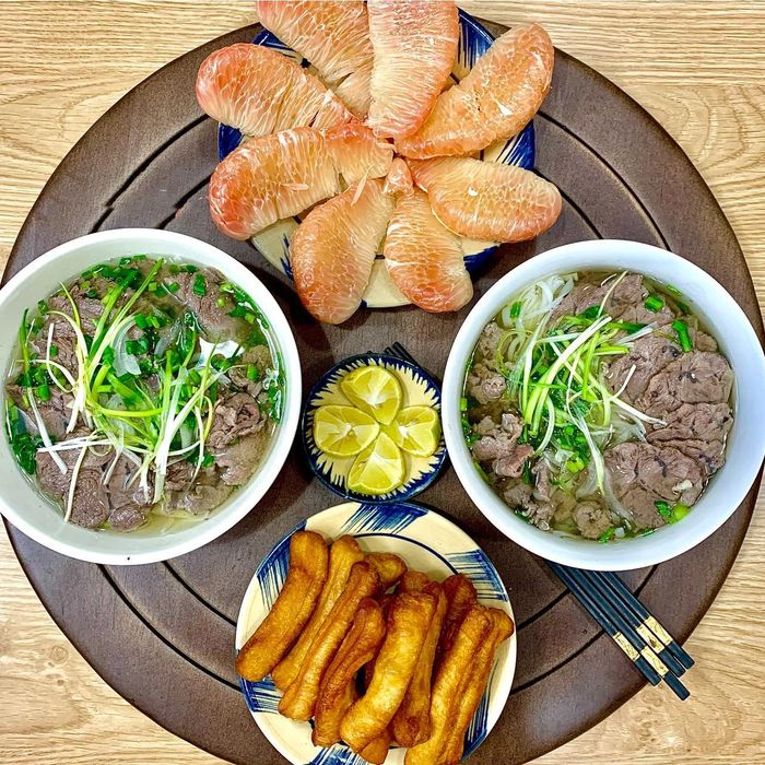 Cơm nhà không chỉ có mùi thức ăn, mà còn có hương vị của tình thương.