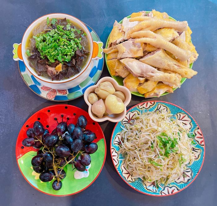 Chỉ cần có cơm nhà, mọi điều giản đơn đều trở nên ý nghĩa.