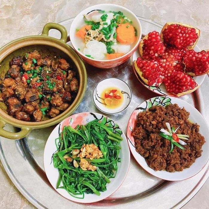 Chỉ cần là mâm cơm nhà, món ăn đơn giản cũng trở nên đặc biệt.