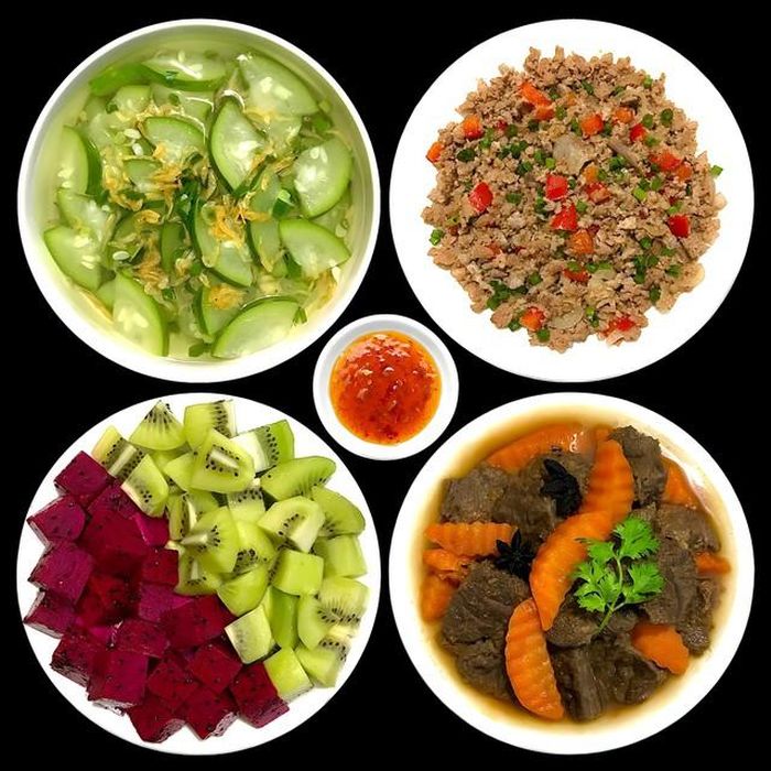 Mâm cơm với những món ăn đầy đủ dưỡng chất.